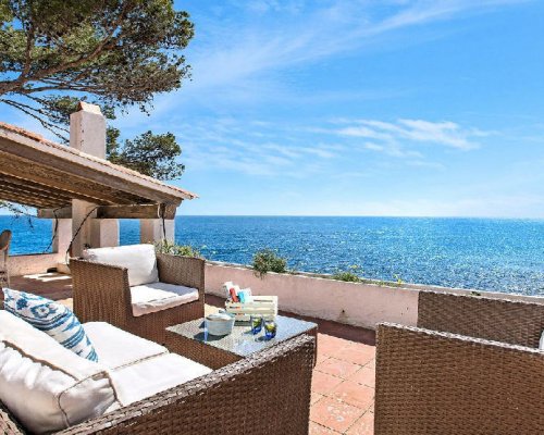 Luxus-Ferienhaus in Spanien – direkt am Meer