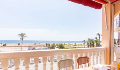 AM 130/1 Exklusive beach apartment for 6 persons in Empuriabrava, Costa Brava