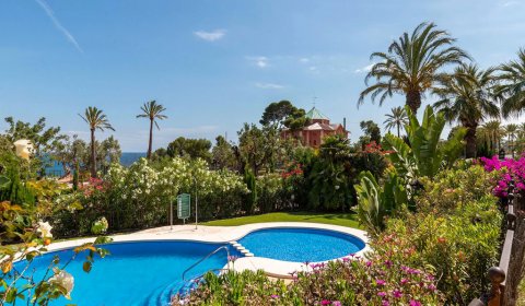 AL 126/2 Apartamento de lujo para 4 personas con piscina en Altea, Costa Blanca