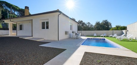 LL 610 Holiday home for 6 persons with private pool, Lloret de Mar, Costa Brava, Spain