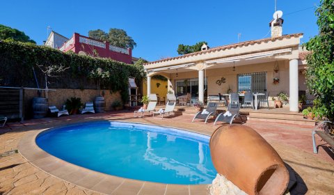 LL 609 Villa pour 7 personnes - piscine privée, Lloret de Mar, Costa Brava, Espagne