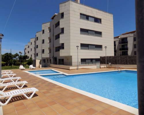 Moderne Ferienwohnung am Hafen von l`Escala