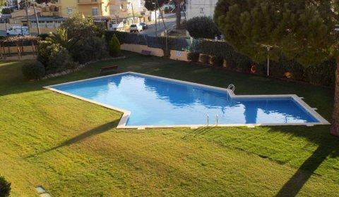 EC 144/2 Apartamento dúplex para 6 personas - con piscina en L'Escala en la Costa Brava