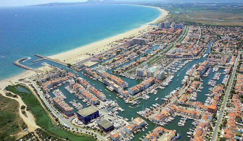 AM 109/2 Apartamento para 4 personas frente al mar en Empuriabrava, Costa Brava