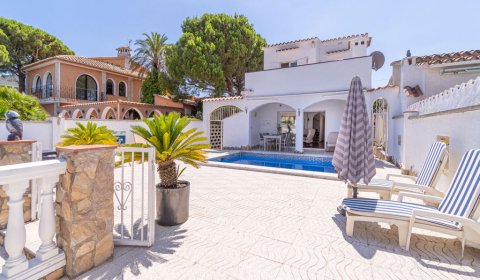 AM 619 Maison exclusive pour 6 personnes - piscine privée et amarrage, Empuriabrava, Costa Brava