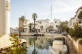 Casa de pescadores en el canal de Empuriabrava – el confort se une al encanto