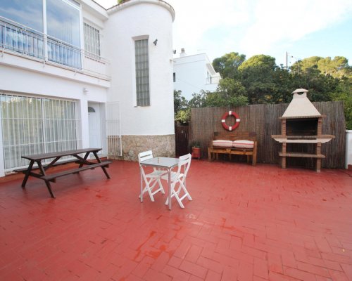 ferienwohnung llanca mieten 2