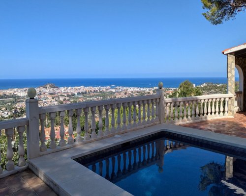 Costa Blanca Dénia Ferienhaus mieten privater Pool und Meerblick