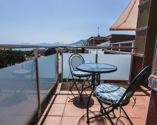 „Meerblick, Sonne, Urlaub – Ihr Appartement an der Costa Brava