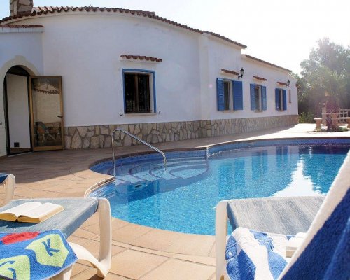 Meer, Sonne, Privatsphäre – Ferienhaus in Dénia mit Pool