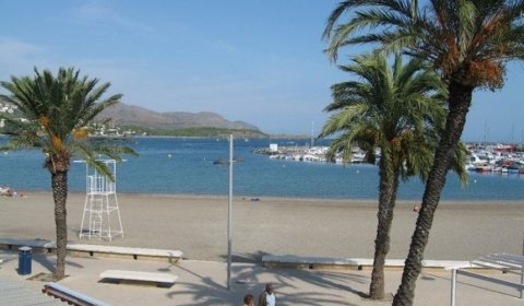 LA 140/3 Ático cerca de la playa para 4 personas en el centro de Llançà, Costa Brava, España