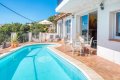 lquilar una casa de vacaciones con piscina en la Costa Brava