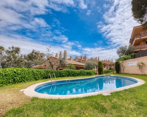 Haus mit Pool im Zentrum von Lloret de Mar mieten