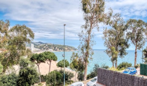 LL 382 Casa para 8/10 personas con vistas al mar y piscina Lloret de Mar Costa Brava