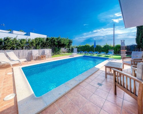 Lloret de Mar Ferienhäuser mit Pool in bester Lage