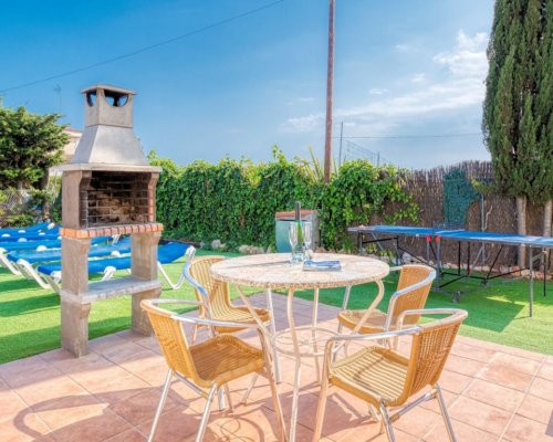 Lloret de Mar Ferienhäuser mit Pool in bester Lage