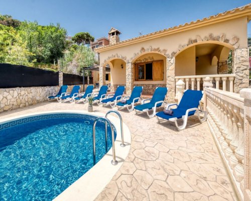 Ferienhaus Lloret de Dalt – Ruhe, Pool und Meer ganz nah.