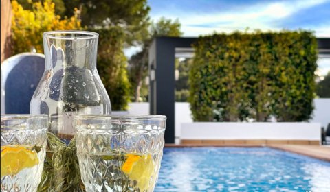 MO 931 Exclusiva villa vacacional para 12 personas con piscina privada en Moraira, Costa Blanca
