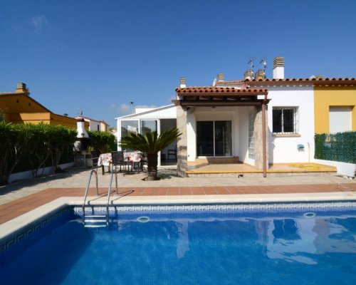 Costa Brava Ferienhaus mit privatem Pool