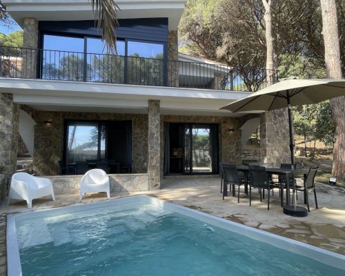 Costa Brava exklusiv – Luxusurlaub mit privatem Pool