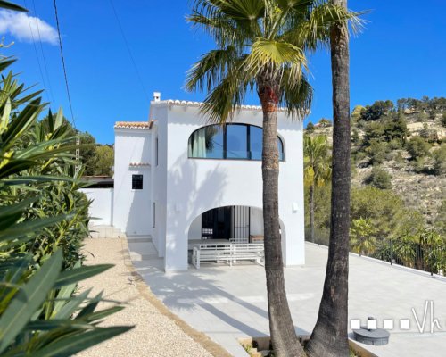 Dein Ferienhaus mit Pool – Sonne, Erholung und Urlaubsglück in Spanien