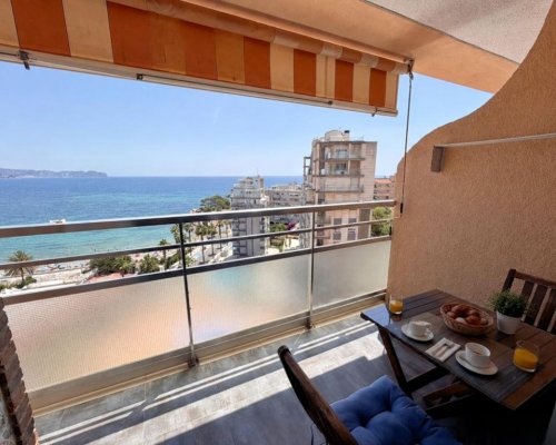 Appartement mit Schwimmbad und Meerblick in Calpe am Peñón de Ifach in Spanien