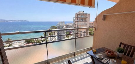 CL 111/1 Apartamento en primera línea de playa para 2/4 personas con piscina y vistas al mar en Calpe, Costa Blanca