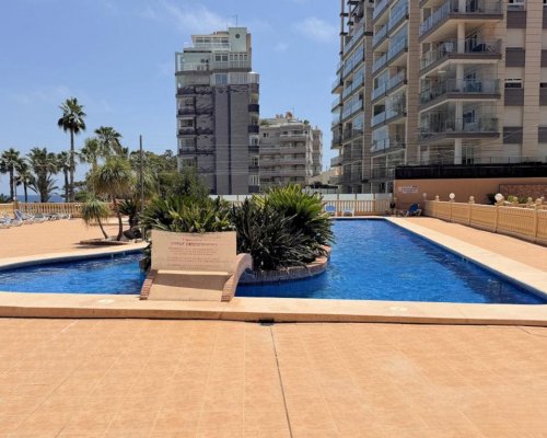 Appartement mit Schwimmbad und Meerblick in Calpe am Peñón de Ifach in Spanien