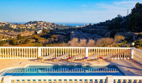 CL 928 Amplia casa de vacaciones mediterránea para 12 personas con piscina privada y vistas al mar cerca de Calpe, Costa Blanca