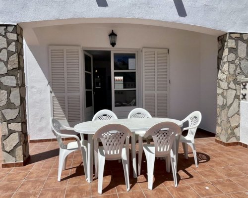 Ferienhaus mit Swimmingpool in L’Escala – Urlaub an der Costa Brava genießen