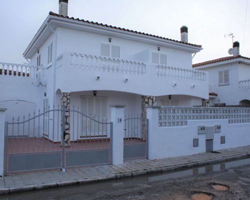 zu vermieten - Ferienhaus Costa Brava mit Pool