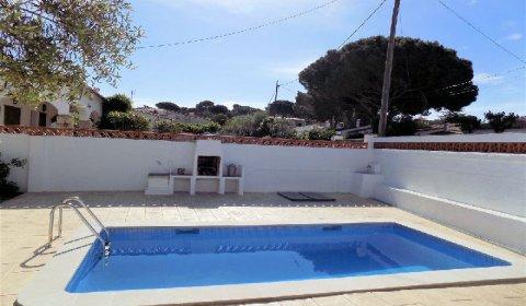 EC 804 Villa for 8 persons with privat pool in l`Escala on the Costa Brava