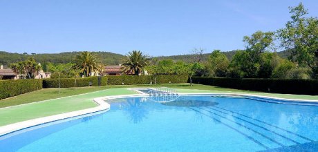 ES 305/3 Casa para 4/5 personas con piscina en l`Estartit Costa Brava