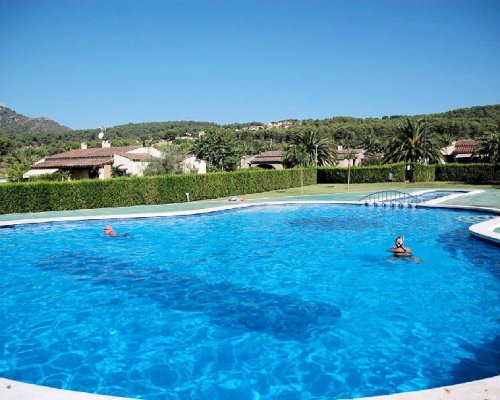 Bungalow an der Costa Brava mit Schwimmbad