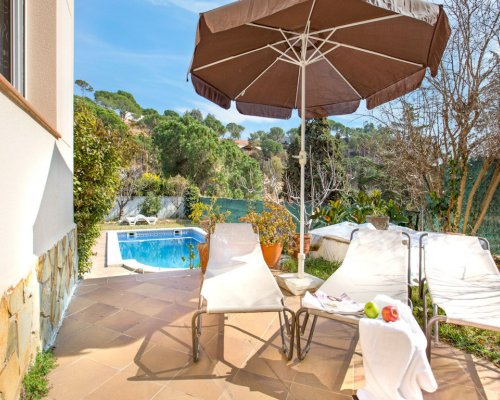 Moderne Ferienvilla mit Privatpool Cala Canyelles Costa Brava, Spanien