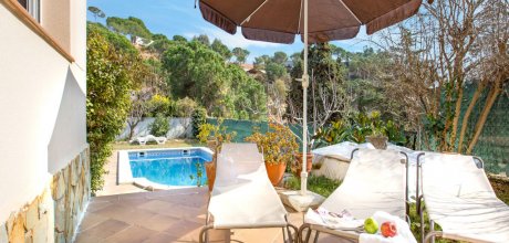 LL 621 Moderne Ferienvilla für 6 Personen mit privatem Pool Cala Canyelles Costa Brava