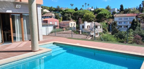 LL 858 Exklusive Ferienvilla für 8 Personen mit privatem Pool in Lloret de Mar an der Costa Brava