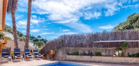 LL 818 Holiday home for 9 persons with private pool in Cala Canyelles Costa Brava