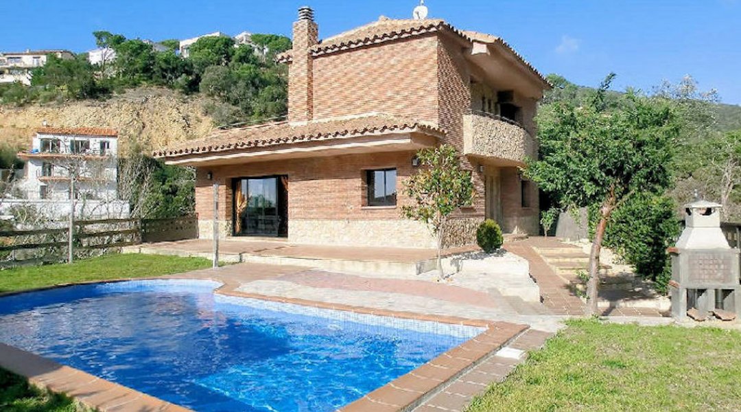 Moderne Ferienvilla mit Schwimmbad Cala Canyelles