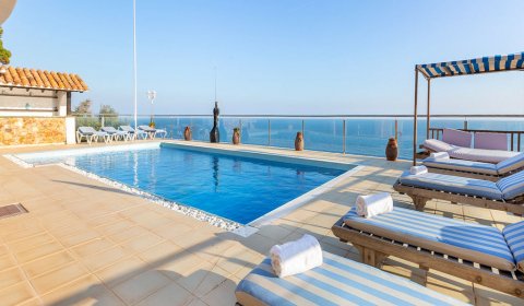 LL 936 Villa exclusive pour 10/12 personnes avec piscine privée et vue sur la mer à Cala Canyelles sur la Costa Brava