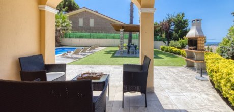 L 914 Maison de Vacances pour 10/11 Personnes avec Piscine Privée près de Lloret de Mar, Costa Brava