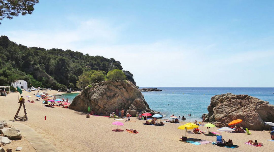 Urlaub in Spanien Costa Brava Badebucht Cala Canye