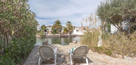 AM 225 Mediterranes Ferienhaus für 6 Personen mit großem Bootsanleger - Empuriabrava, Costa Brava