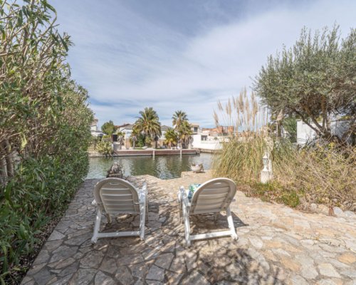 Ferienhaus mit Bootsplatz am Kanal mieten