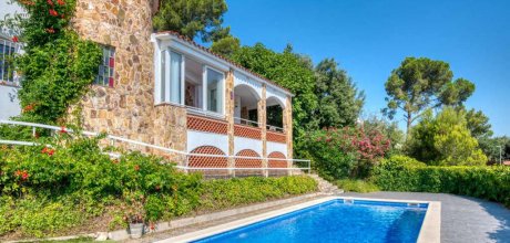 PP 915 Holiday home for 12 persons on Costa Brava, Playa de Pals – private pool & sea views