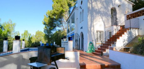 BG 621 Villa para 6 personas con una piscina privada y 2 apartamentos en Begur Costa Brava