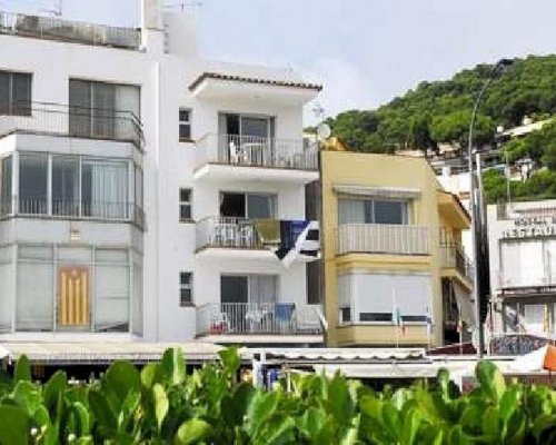 Appartements am Strand von l`Estartit in Spanien