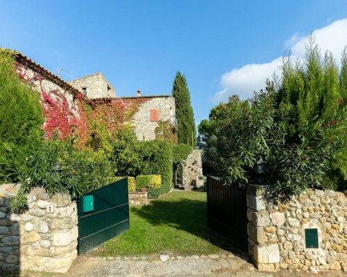 Finca mit privatem Pool in Katalonien Spanien mieten