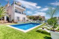 Villa Roca Grossa Lloret de Mar mit 4 Wohnungen und Pool