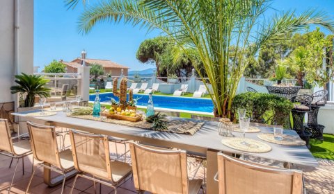 LL 948 Grande villa méditerranéenne pour 12/13 personnes avec 4 appartements et piscine privée près de Lloret de Mar Costa Brava